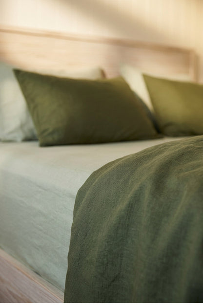 Linen bedding set in Garden Green