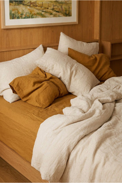 Linen sheets set in Amber
