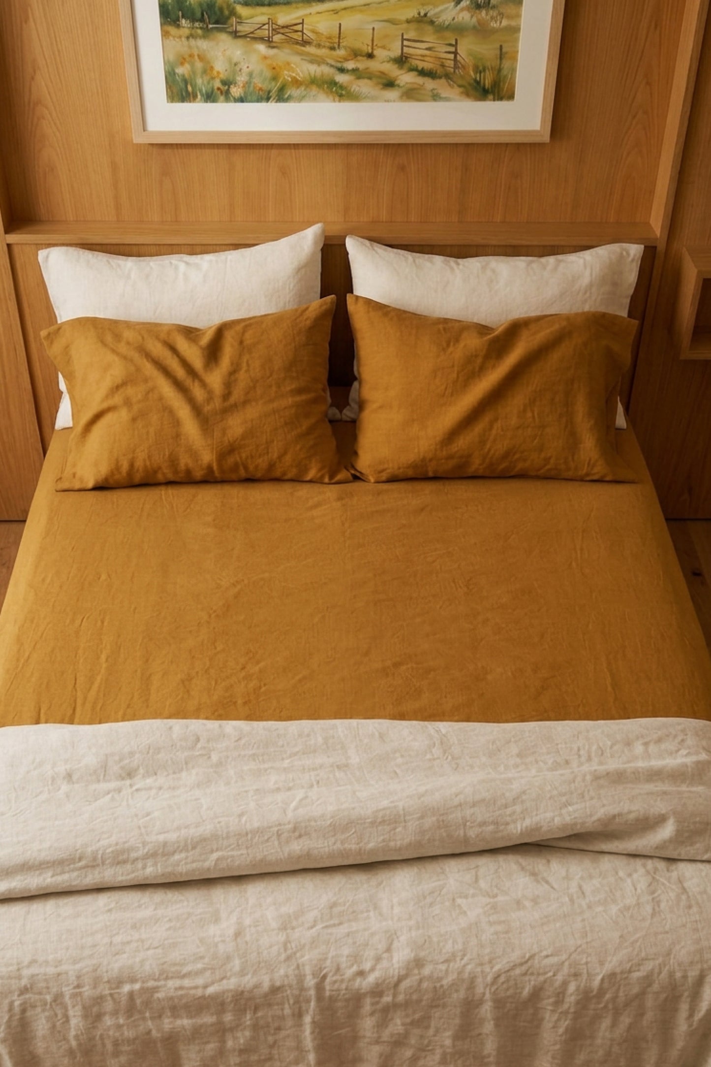 Linen sheets set in Amber
