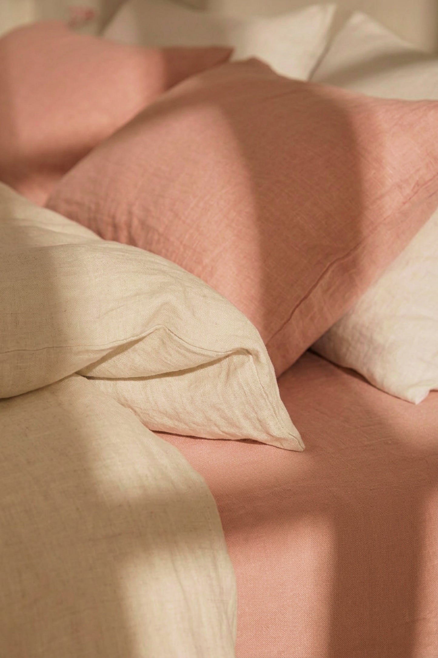Linen sheets set in Coral Pink