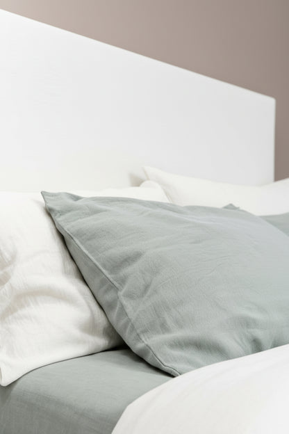 Linen sheets set in Mint Green