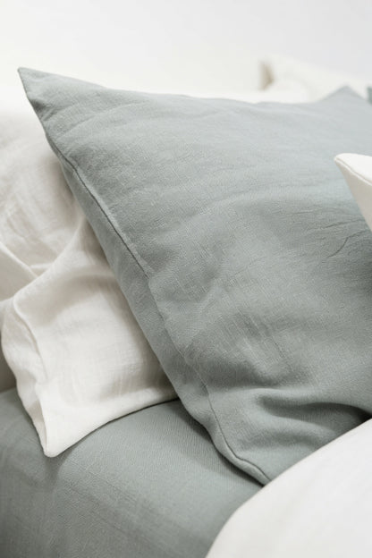 Linen sheets set in Mint Green
