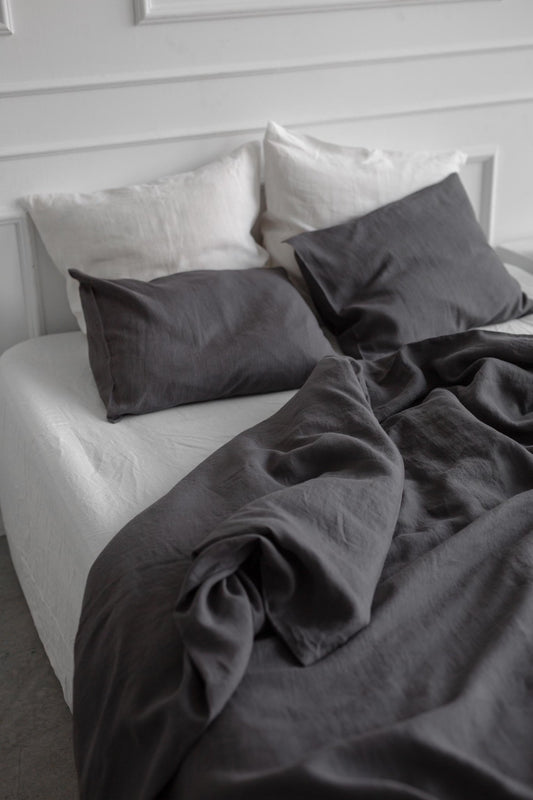 Linen bedding set in Charcoal - Her Linen