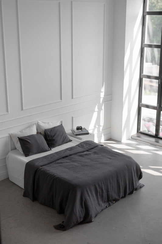 Linen bedding set in Charcoal - Her Linen
