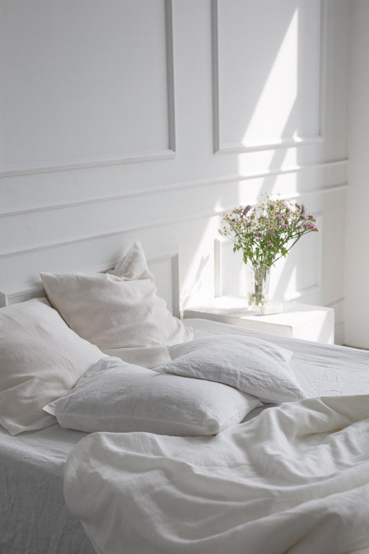 Linen bedding set in White - Her Linen