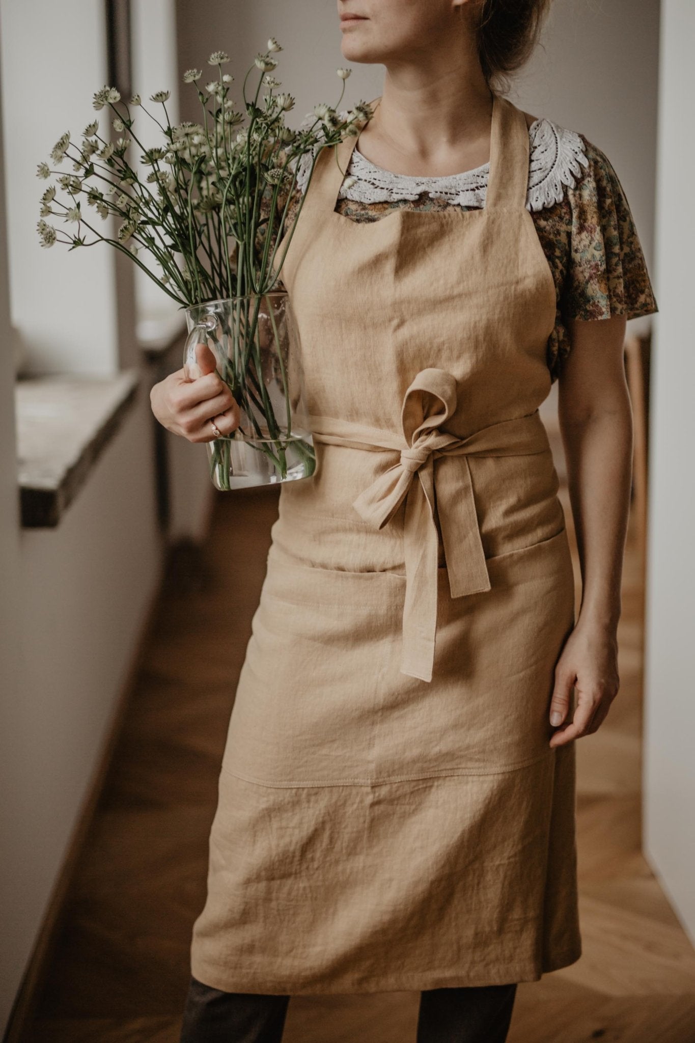 Linen bib apron - Her Linen