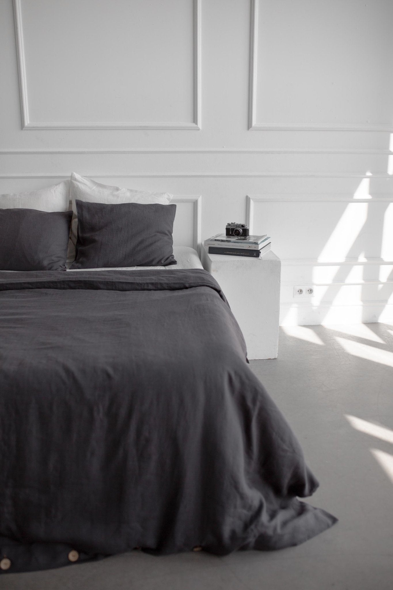 Linen duvet cover in Charcoal - Her Linen