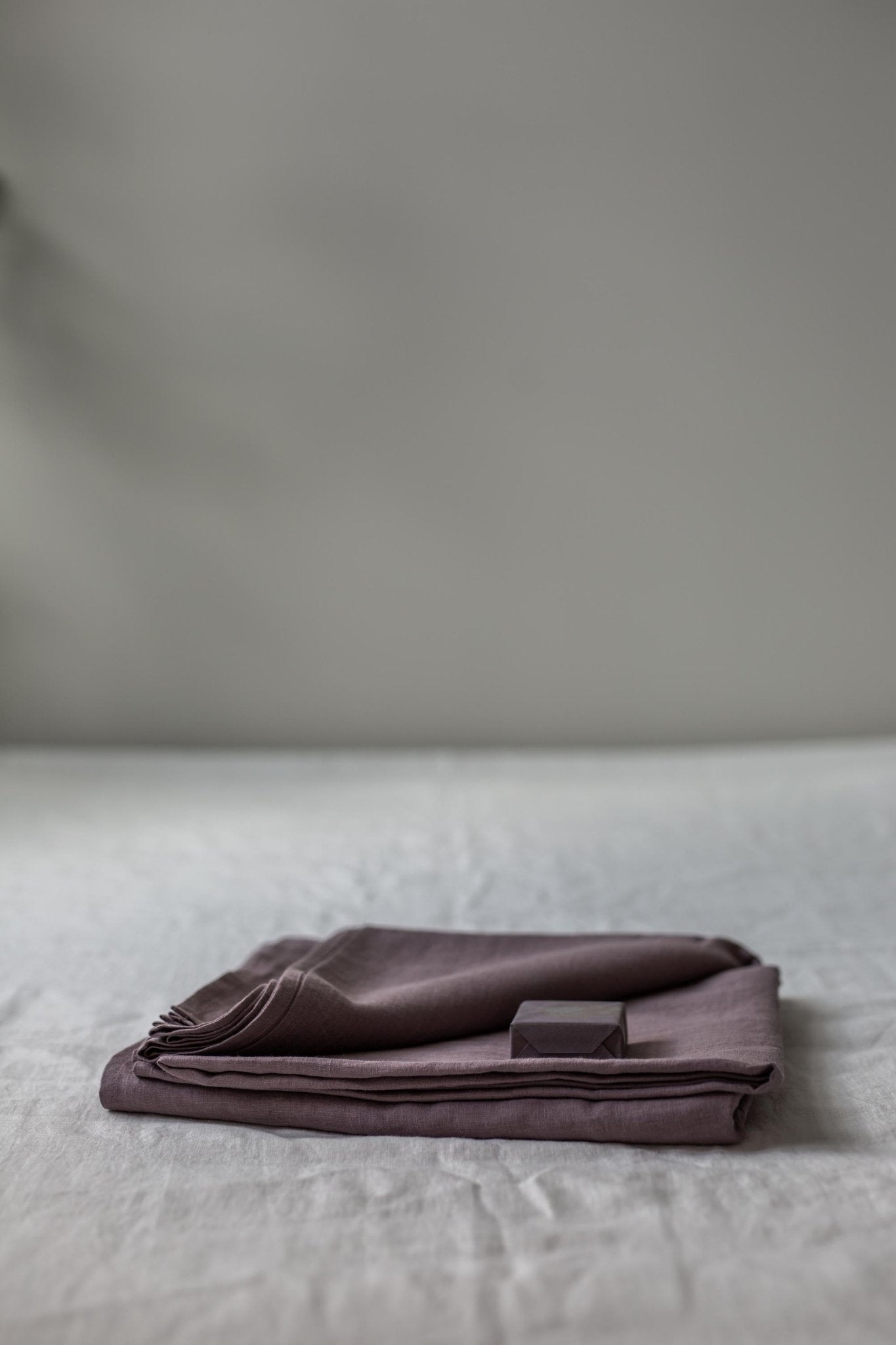 Linen flat sheet in Dusty Lavender - Her Linen