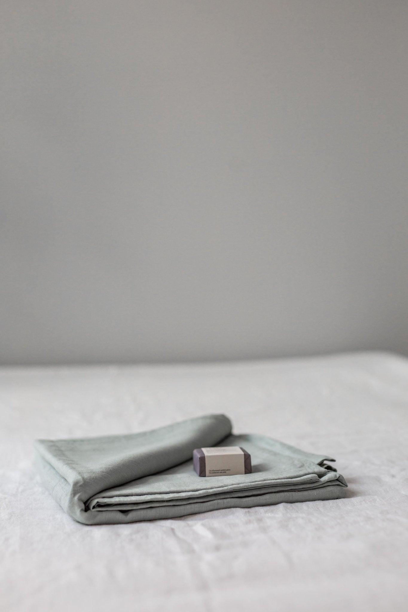 Linen flat sheet in Sage Green - Her Linen