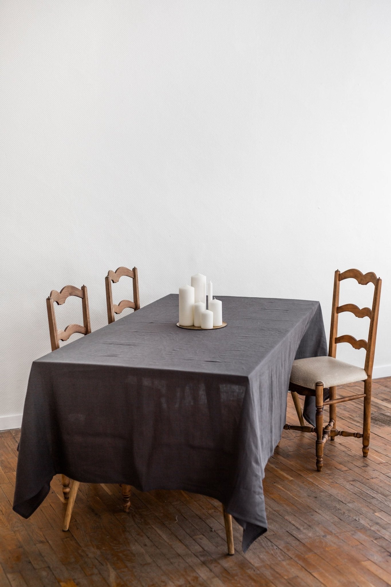 Linen tablecloth in Charcoal - Her Linen