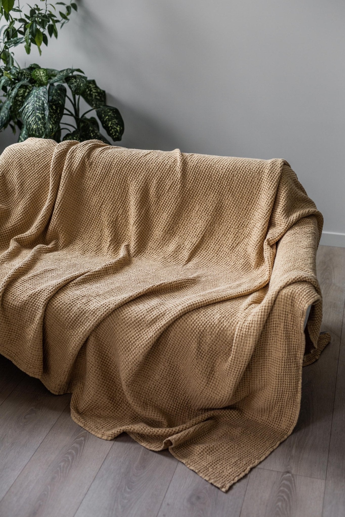 Linen waffle blanket in Mustard - Her Linen