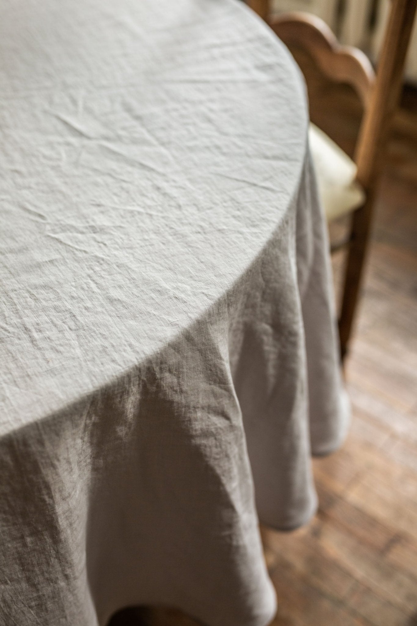 Round linen tablecloth - Her Linen