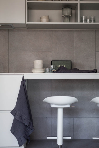 Ruffled linen tea towel - Her Linen